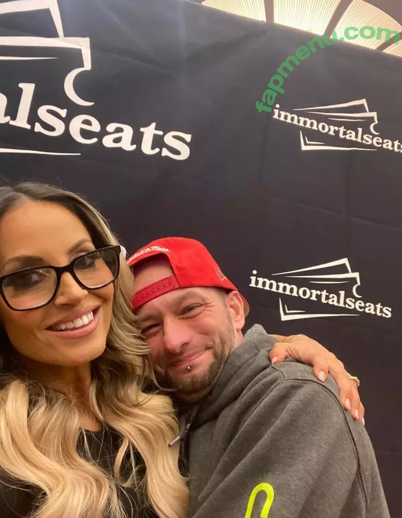 Trish Stratus nude photo #1508 (trishstratuscom)