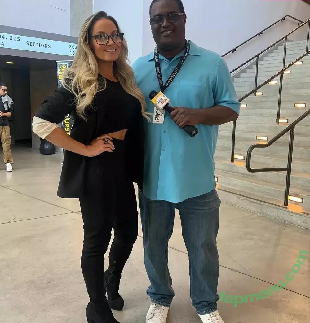 Trish Stratus nude photo #1518 (trishstratuscom)