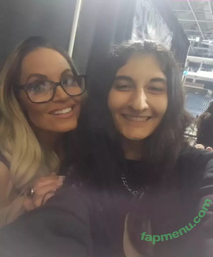 Trish Stratus nude photo #1545 (trishstratuscom)