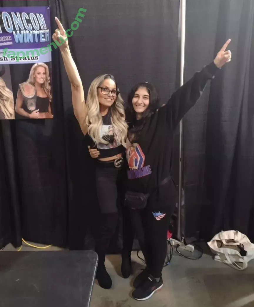 Trish Stratus nude photo #1547 (trishstratuscom)