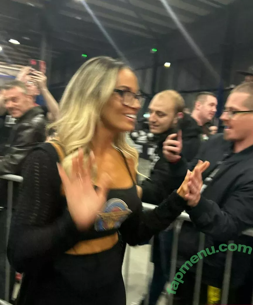 Trish Stratus nude photo #1566 (trishstratuscom)