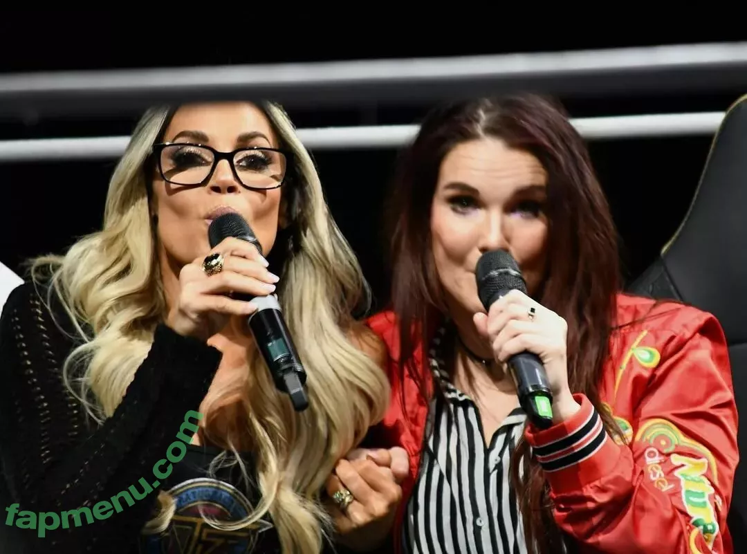 Trish Stratus nude photo #1574 (trishstratuscom)