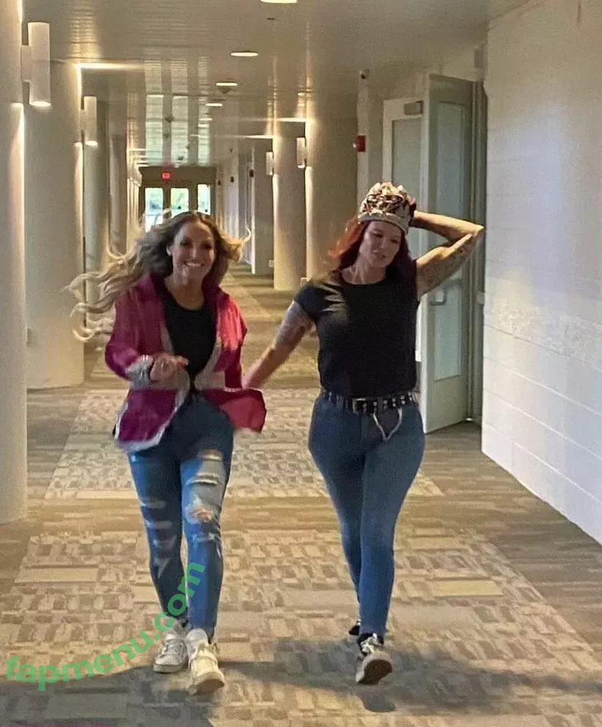 Trish Stratus nude photo #1628 (trishstratuscom)