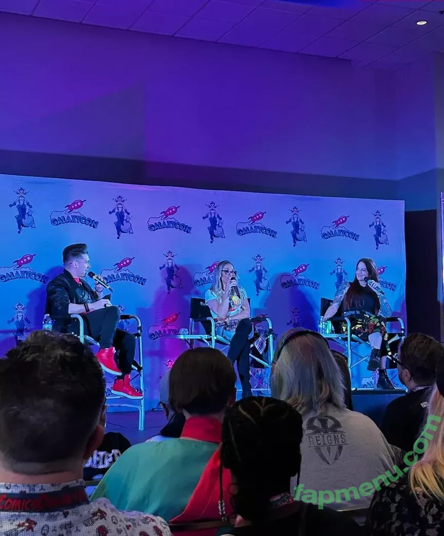 Trish Stratus nude photo #1645 (trishstratuscom)