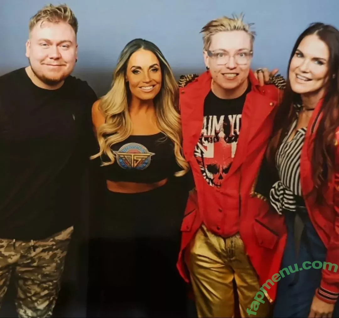 Trish Stratus nude photo #1649 (trishstratuscom)