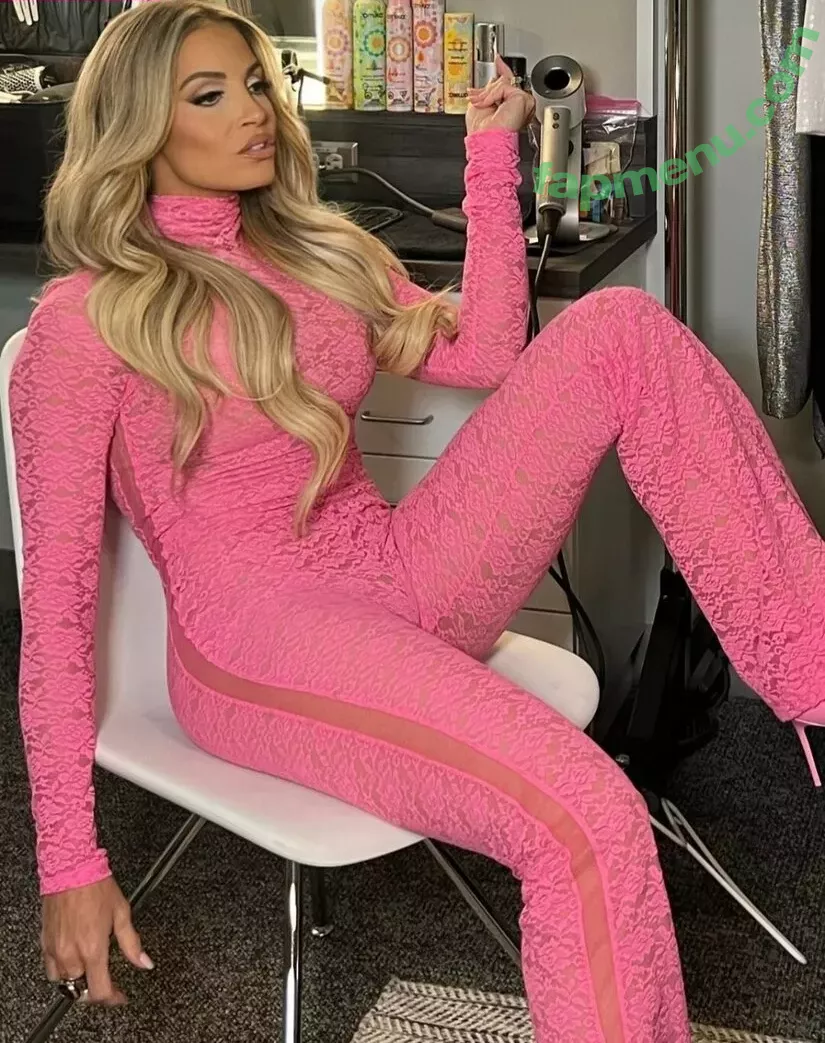 Trish Stratus nude photo #1650 (trishstratuscom)