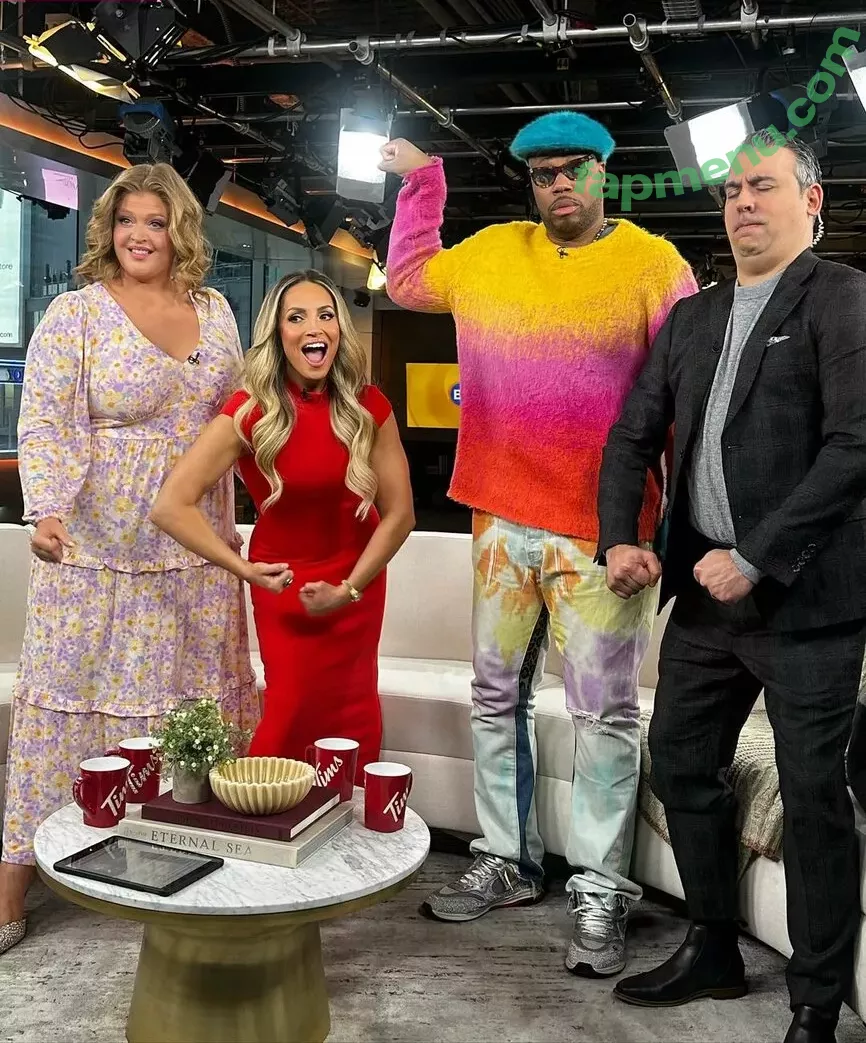 Trish Stratus nude photo #1658 (trishstratuscom)