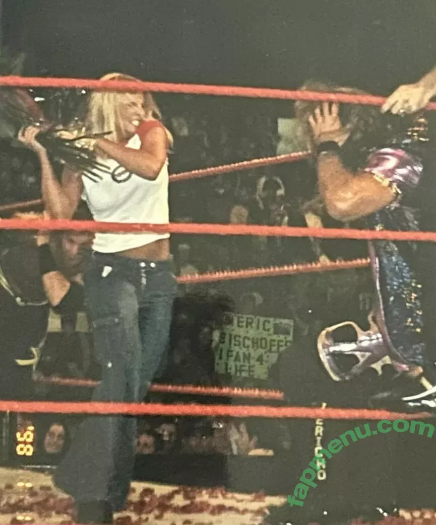 Trish Stratus nude photo #1664 (trishstratuscom)