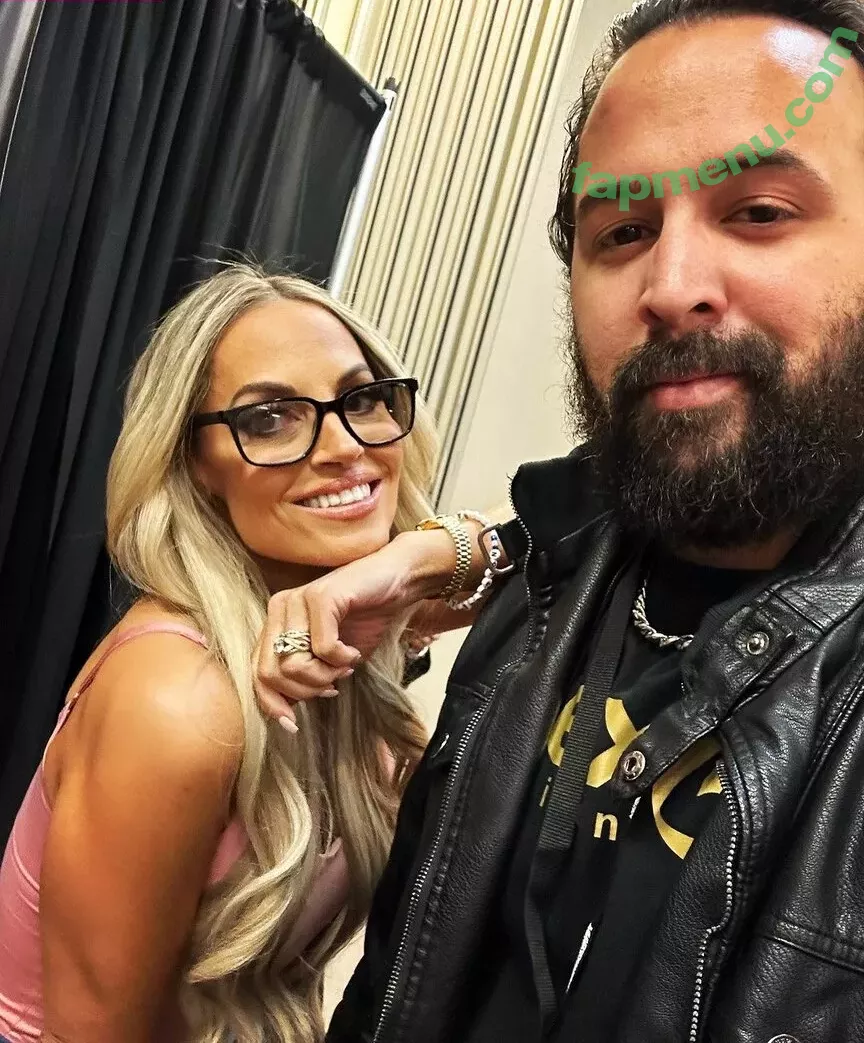 Trish Stratus nude photo #1730 (trishstratuscom)