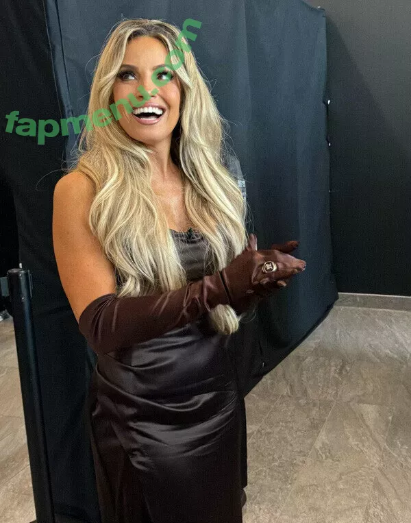 Trish Stratus nude photo #1815 (trishstratuscom)