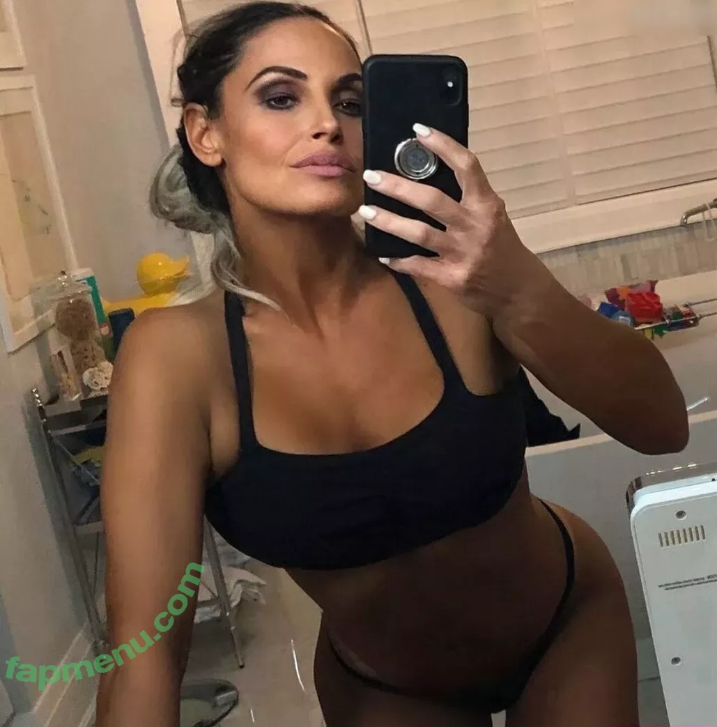 Trish Stratus nude photo #1887 (trishstratuscom)