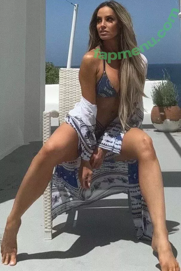 Trish Stratus nude photo #1939 (trishstratuscom)