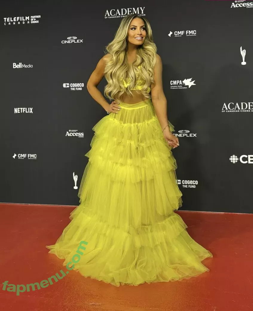 Trish Stratus nude photo #1947 (trishstratuscom)