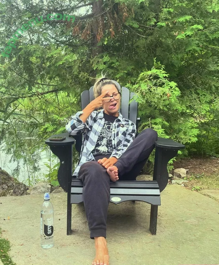 Trish Stratus nude photo #1953 (trishstratuscom)