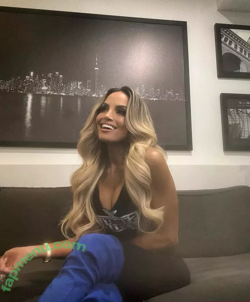 Trish Stratus nude photo #1955 (trishstratuscom)