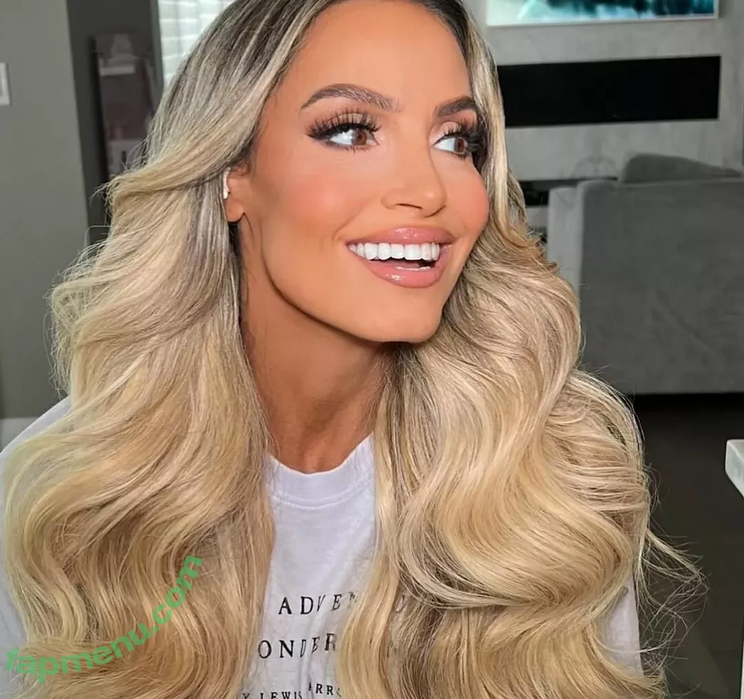 Trish Stratus nude photo #1961 (trishstratuscom)