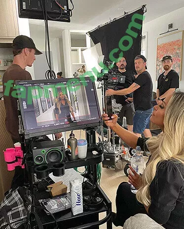 Trish Stratus nude photo #1967 (trishstratuscom)