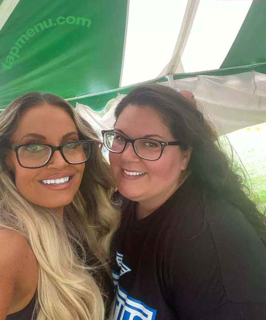 Trish Stratus nude photo #1992 (trishstratuscom)