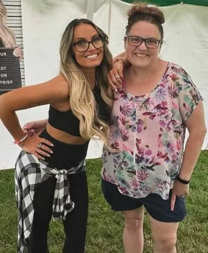 Trish Stratus / trishstratuscom nude photo #2001