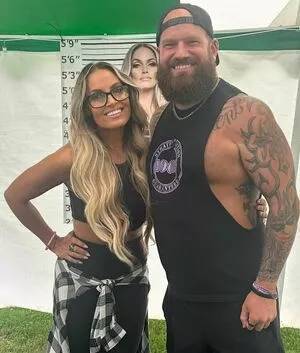 Trish Stratus / trishstratuscom nude photo #2004