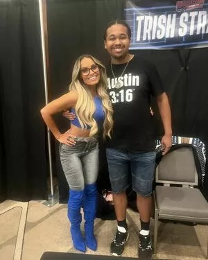 Trish Stratus / trishstratuscom nude photo #2006