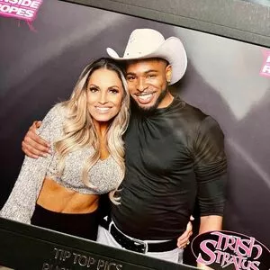 Trish Stratus / trishstratuscom nude photo #2032