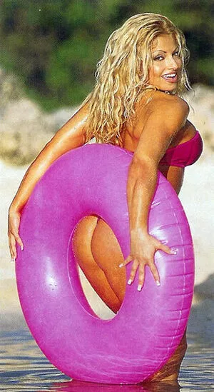 Trish Stratus / trishstratuscom nude photo #2199