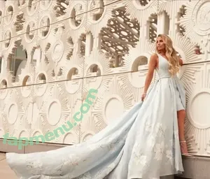 Trish Stratus / trishstratuscom nude photo #2483