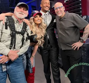 Trish Stratus / trishstratuscom nude photo #2506