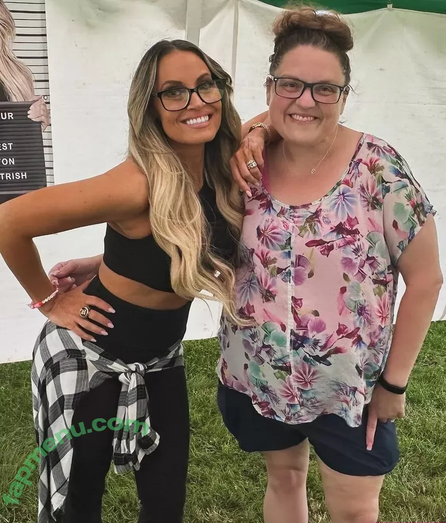 Trish Stratus nude photo #2001 (trishstratuscom)