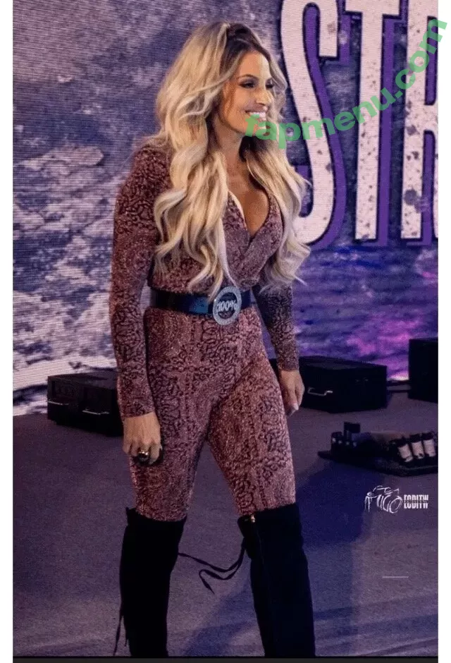 Trish Stratus nude photo #2174 (trishstratuscom)