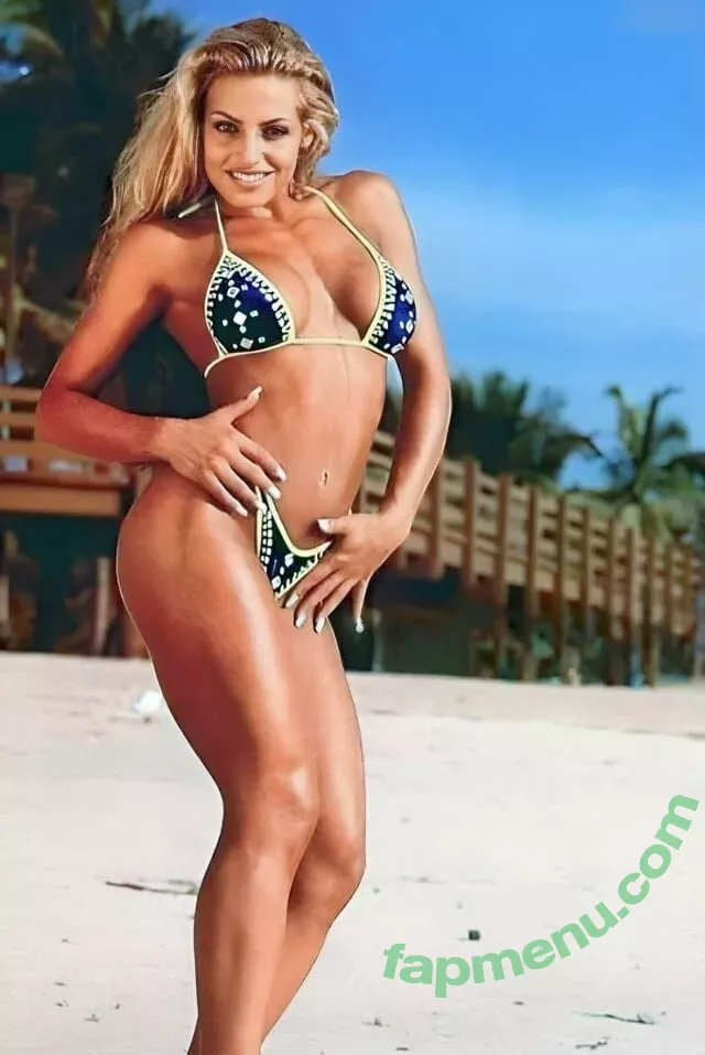 Trish Stratus nude photo #2179 (trishstratuscom)