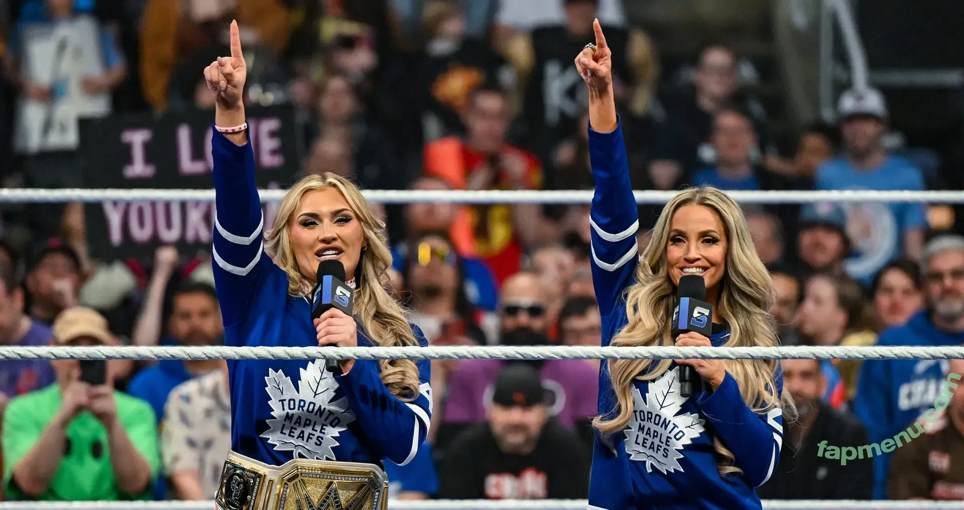 Trish Stratus nude photo #2302 (trishstratuscom)