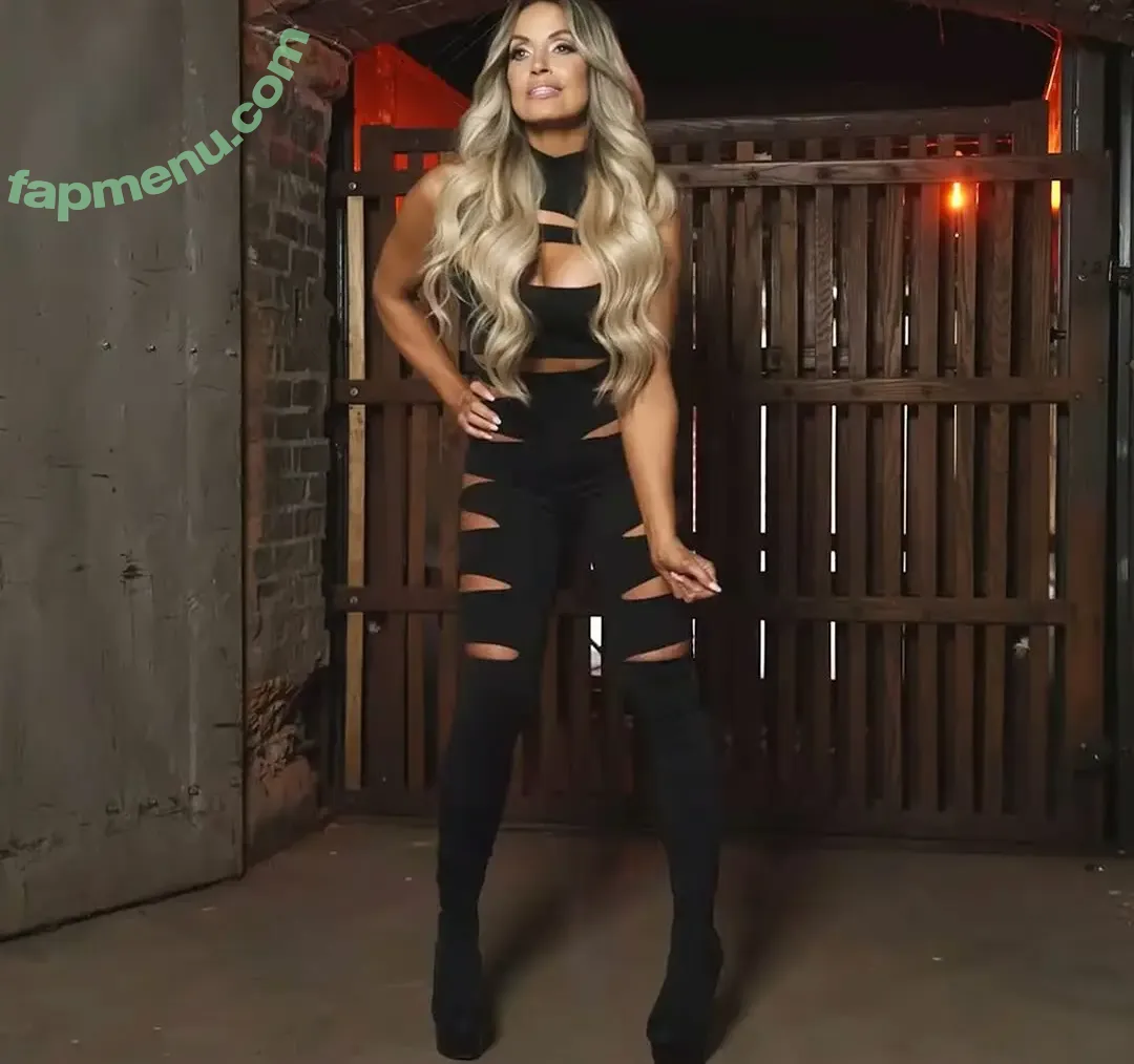 Trish Stratus nude photo #2377 (trishstratuscom)