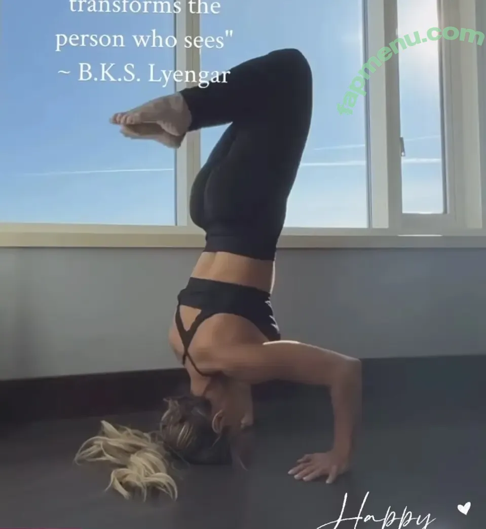 Trish Stratus nude photo #2478 (trishstratuscom)