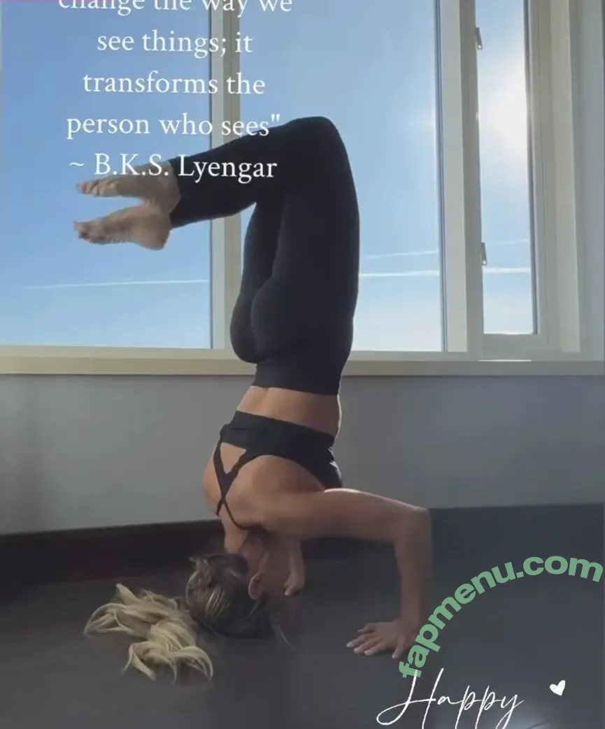 Trish Stratus nude photo #2481 (trishstratuscom)