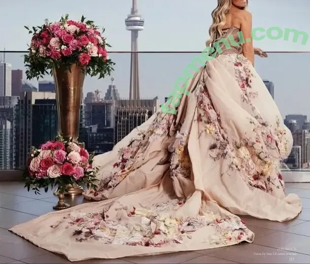 Trish Stratus nude photo #2484 (trishstratuscom)