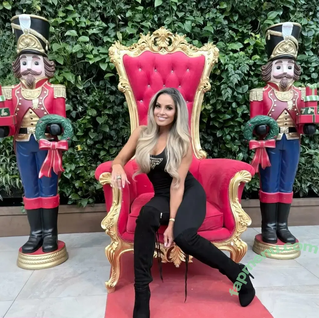 Trish Stratus nude photo #2510 (trishstratuscom)