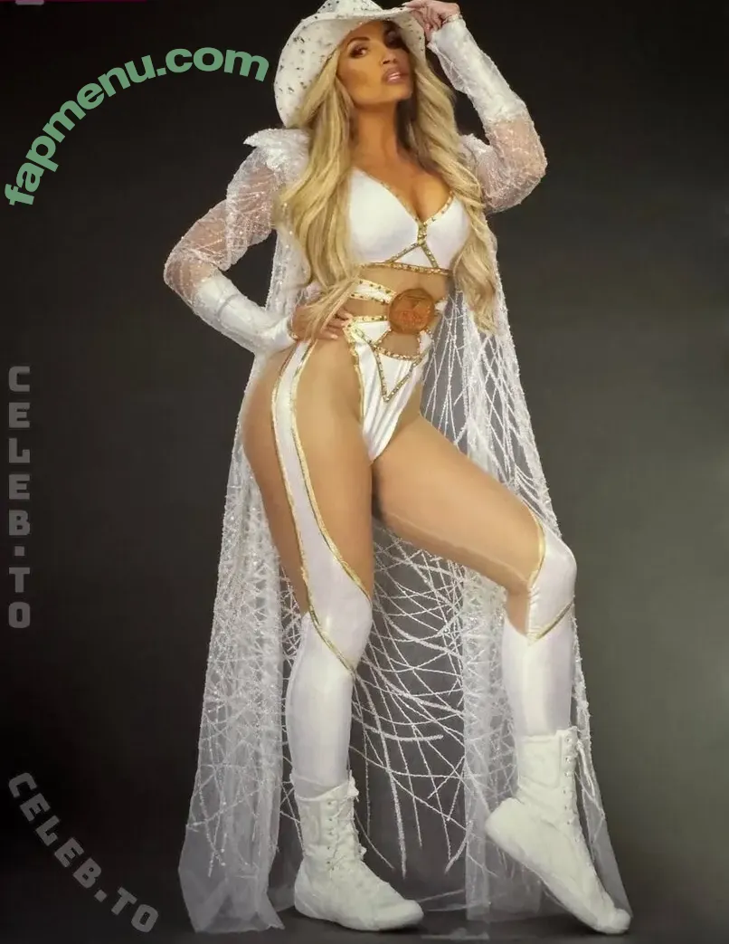 Trish Stratus nude photo #2549 (trishstratuscom)