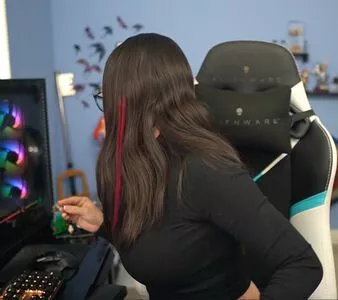 Trisha Hershberger / thatgrltrish / trishahershberger / trishahershbergerstreams nude photo #0897