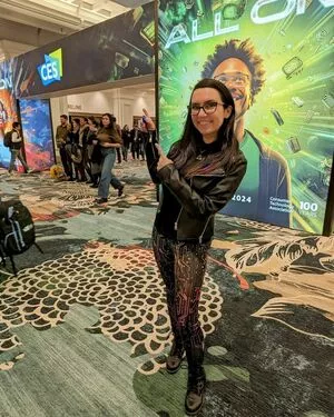 Trisha Hershberger / thatgrltrish / trishahershberger / trishahershbergerstreams nude photo #0909