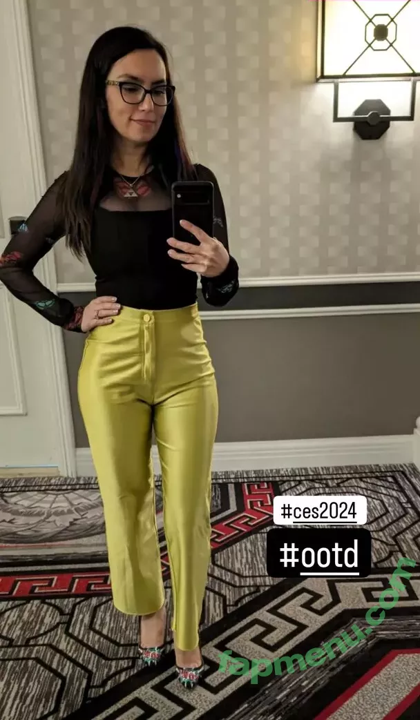 Trisha Hershberger nude photo #0907 (thatgrltrish / trishahershberger / trishahershbergerstreams)