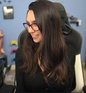 Trisha Hershberger / thatgrltrish / trishahershberger / trishahershbergerstreams nude photo #1049