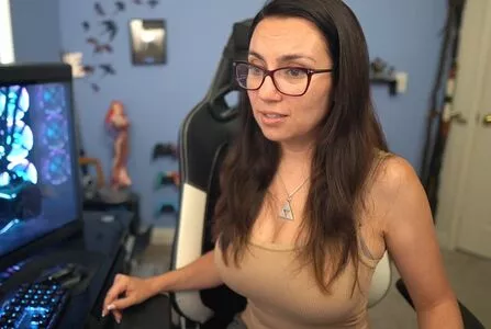 Trisha Hershberger / thatgrltrish / trishahershberger / trishahershbergerstreams nude photo #1297