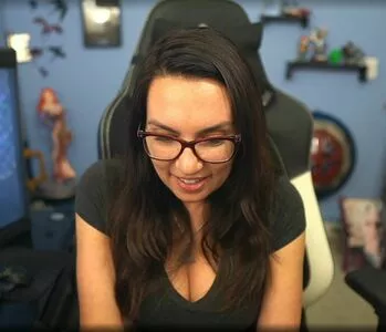 Trisha Hershberger / thatgrltrish / trishahershberger / trishahershbergerstreams nude photo #1413