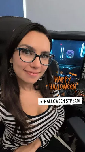 Trisha Hershberger / thatgrltrish / trishahershberger / trishahershbergerstreams nude photo #1475