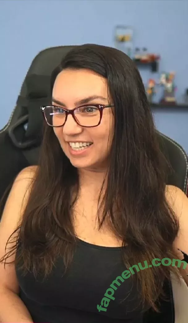 Trisha Hershberger nude photo #1084 (thatgrltrish / trishahershberger / trishahershbergerstreams)