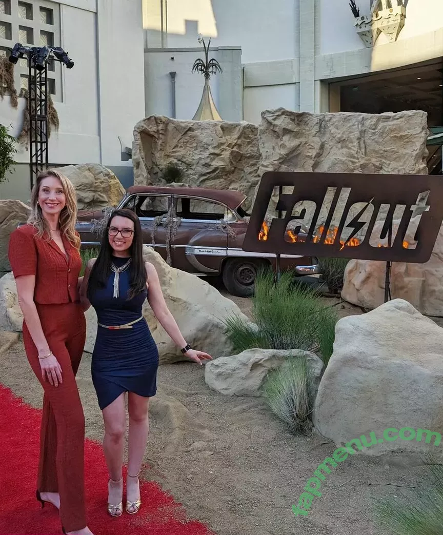 Trisha Hershberger nude photo #1102 (thatgrltrish / trishahershberger / trishahershbergerstreams)