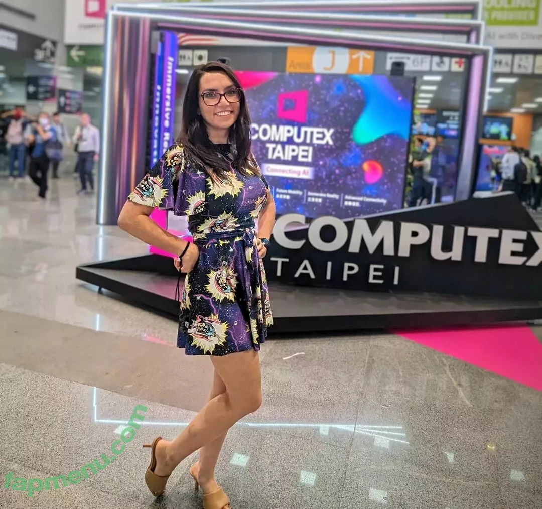 Trisha Hershberger nude photo #1237 (thatgrltrish / trishahershberger / trishahershbergerstreams)