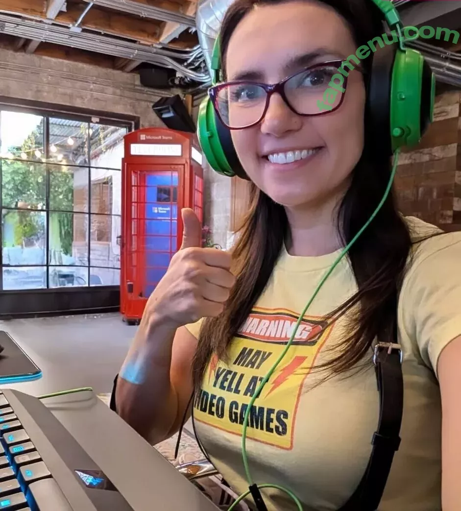 Trisha Hershberger nude photo #1363 (thatgrltrish / trishahershberger / trishahershbergerstreams)